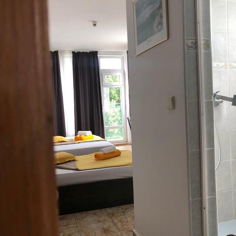 Sunny Varshava Hotel Goudstrand Buitenkant foto