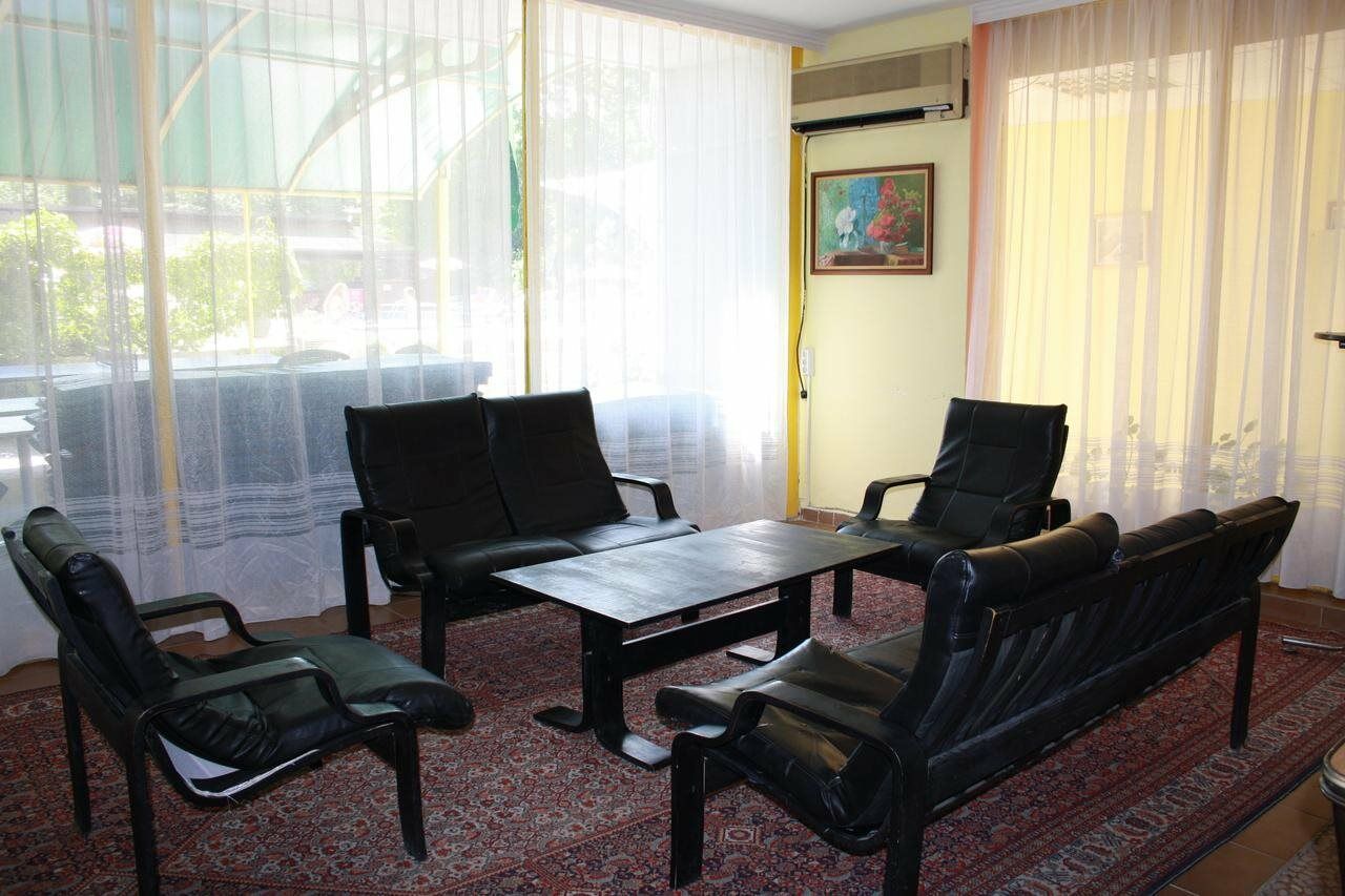 Sunny Varshava Hotel Goudstrand Buitenkant foto