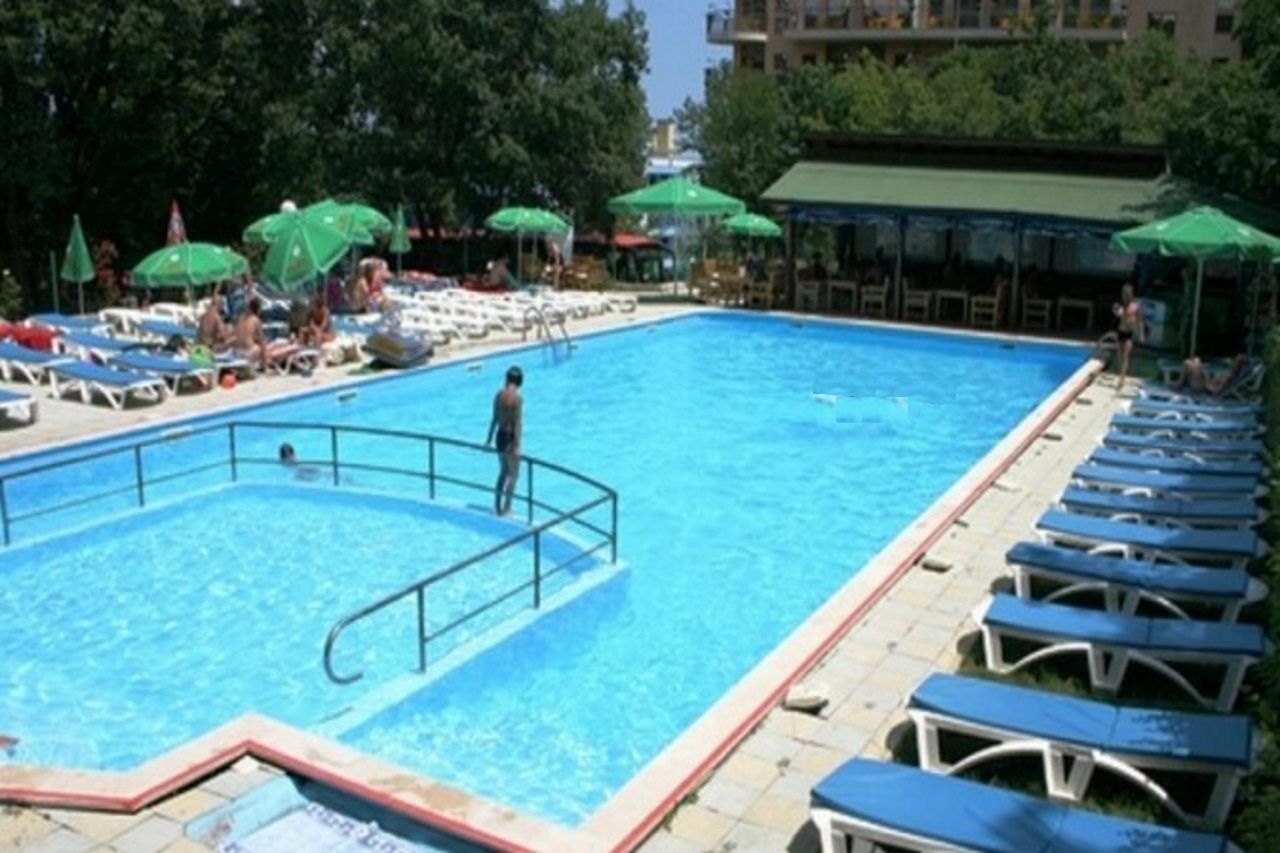 Sunny Varshava Hotel Goudstrand Buitenkant foto